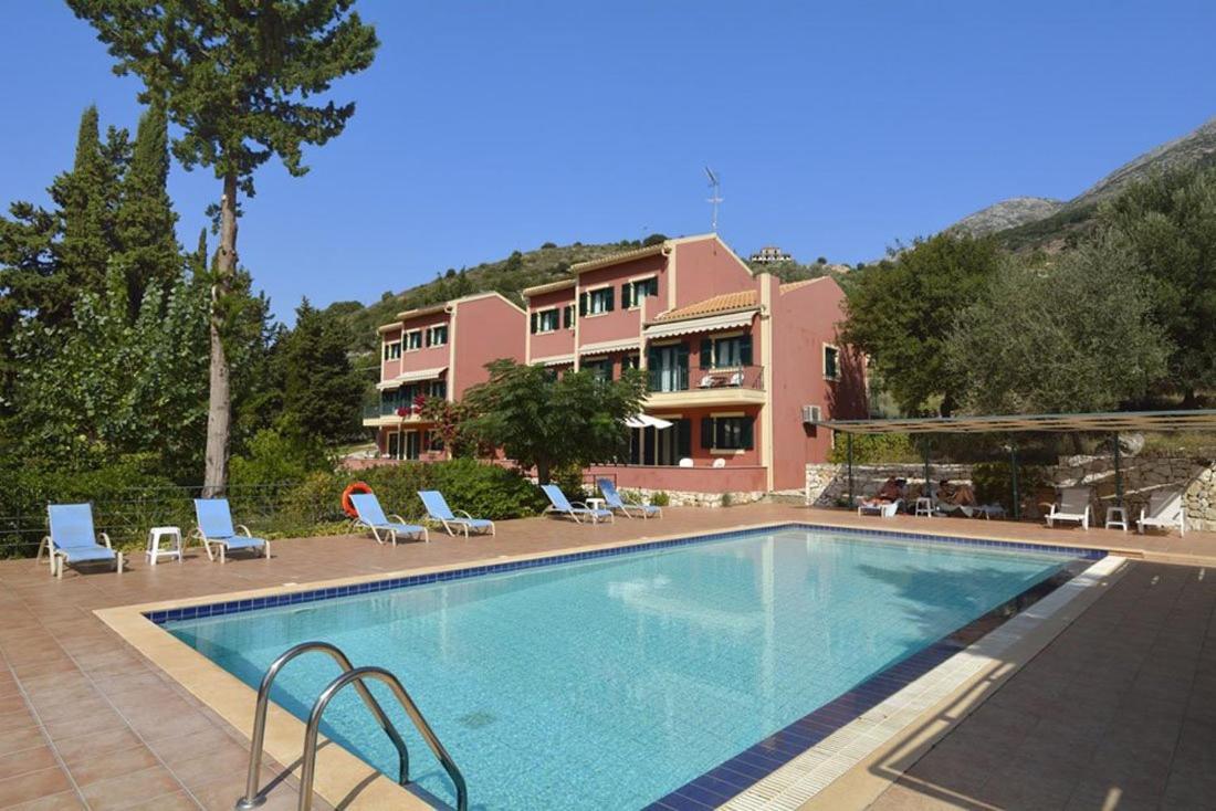 Vivi'S Apartments Agia Efimia Exterior foto