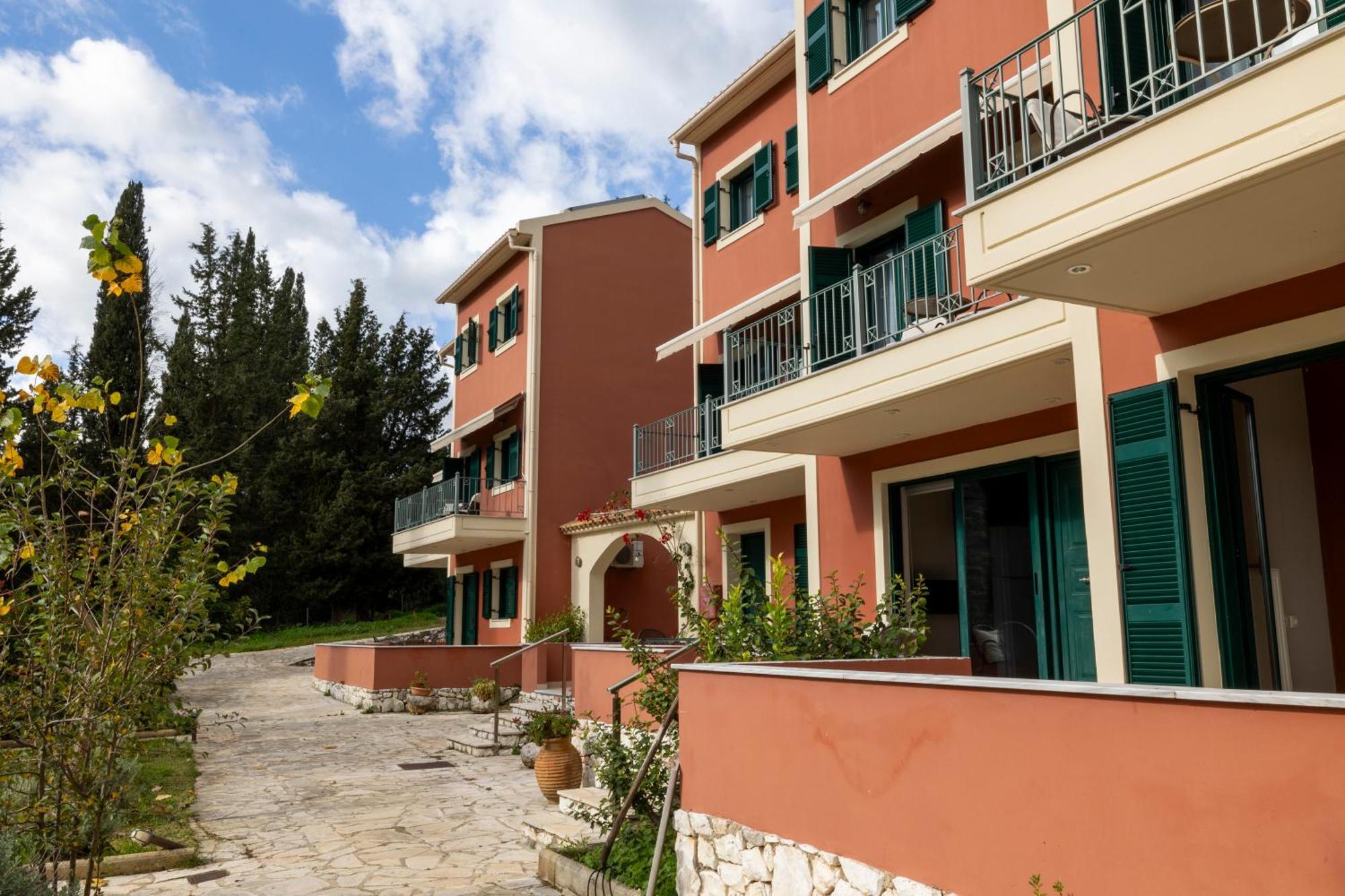 Vivi'S Apartments Agia Efimia Exterior foto